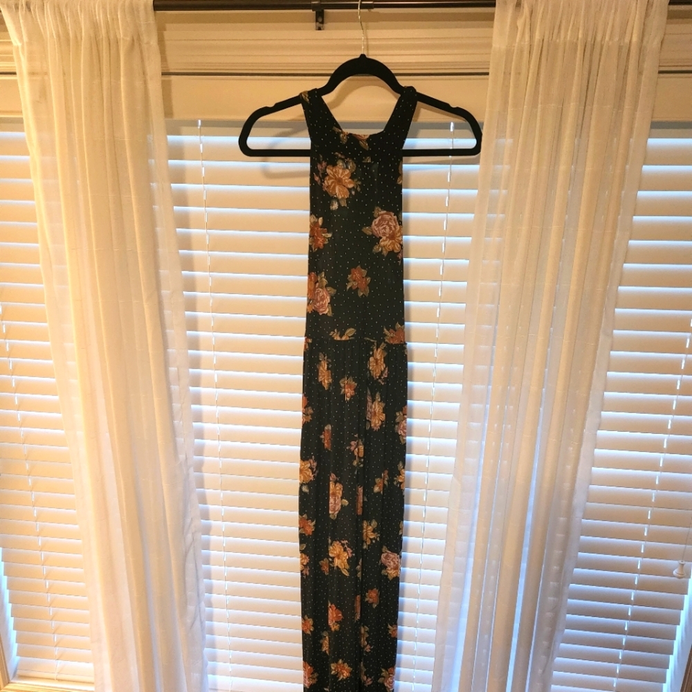 NEVER WORN Floral Maxi Dress
